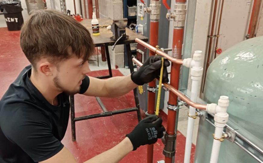15550Tom Froude wins Pipe Fitting Skills Competiton