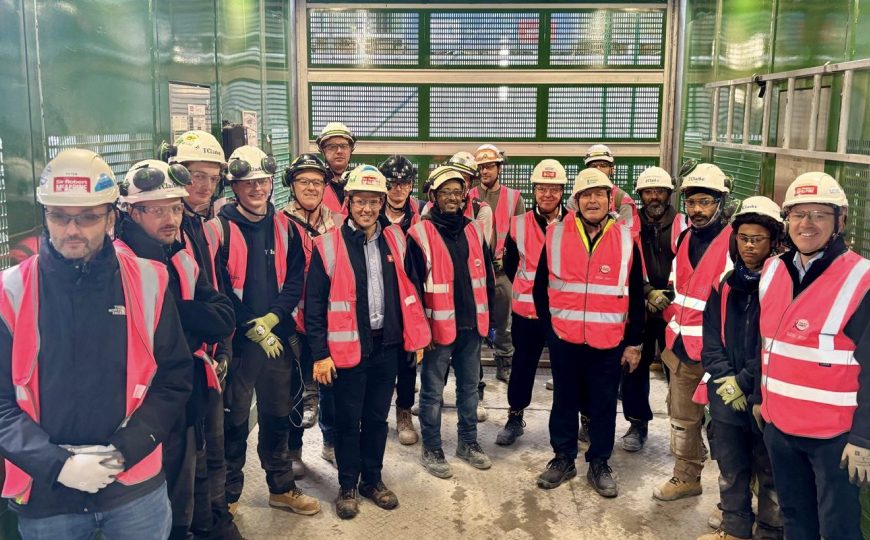 15830TClarke nationwide Wears it Pink 